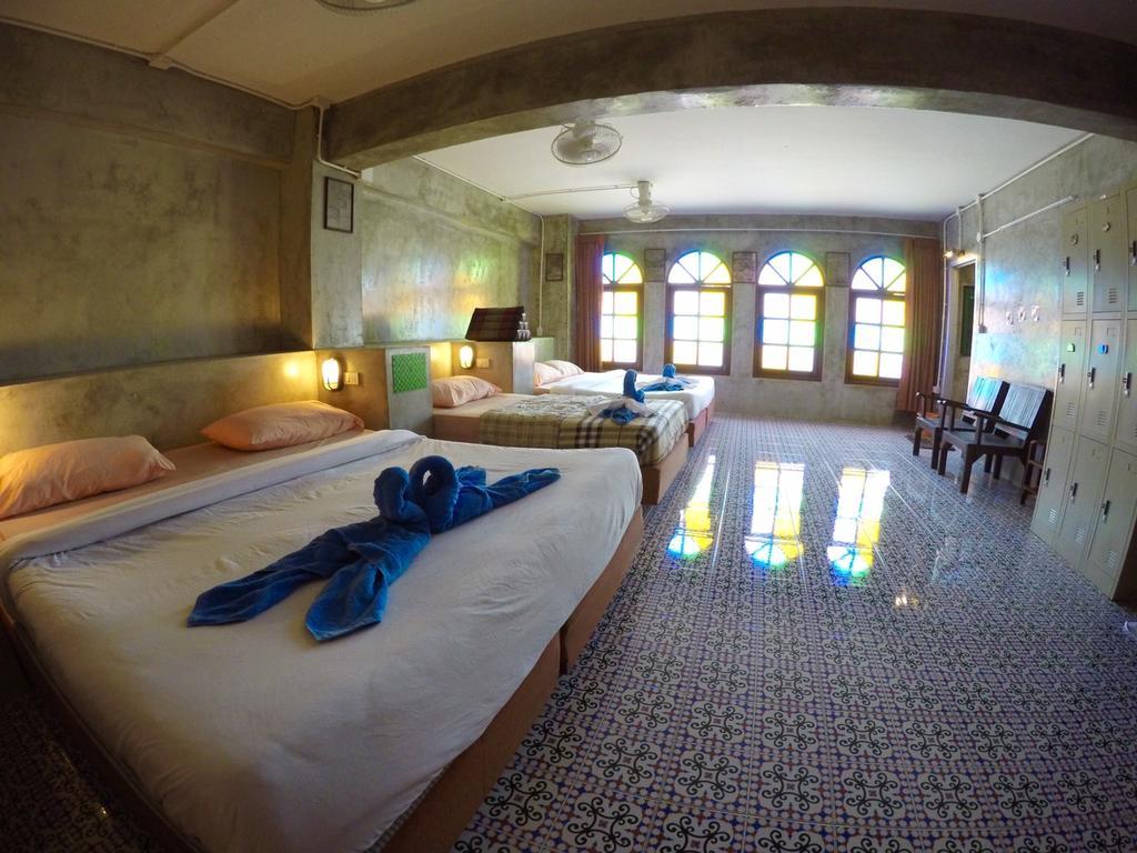 Cafe 66 Hostel Phuket Zewnętrze zdjęcie