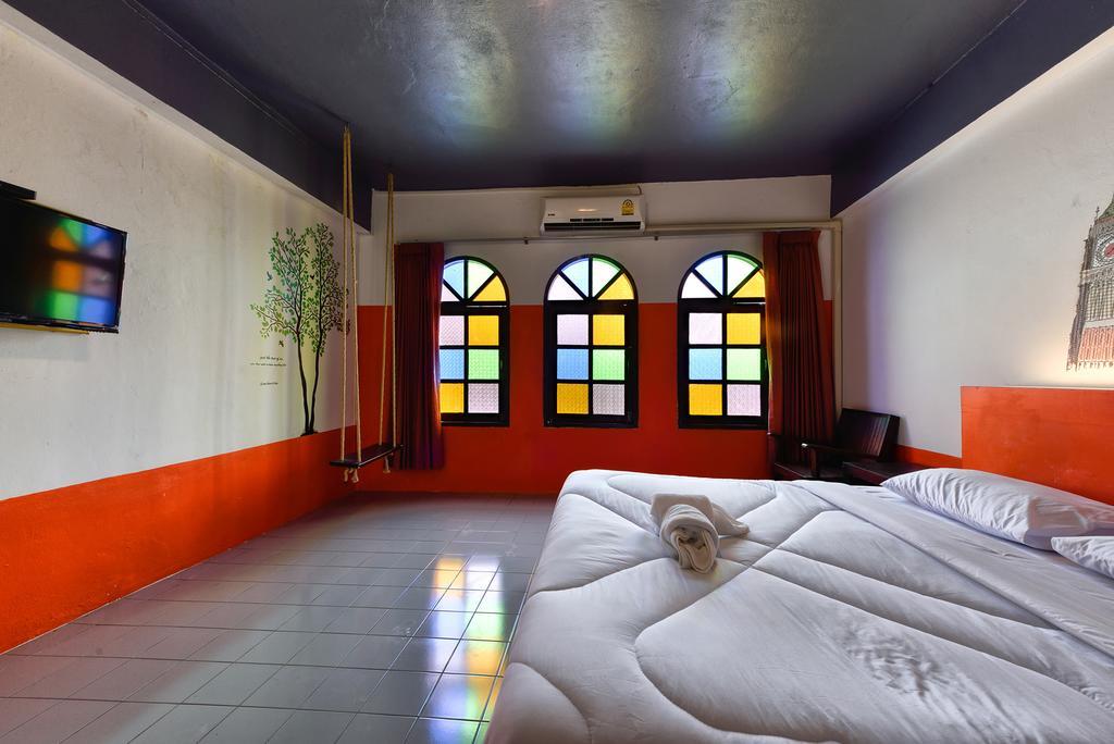 Cafe 66 Hostel Phuket Zewnętrze zdjęcie