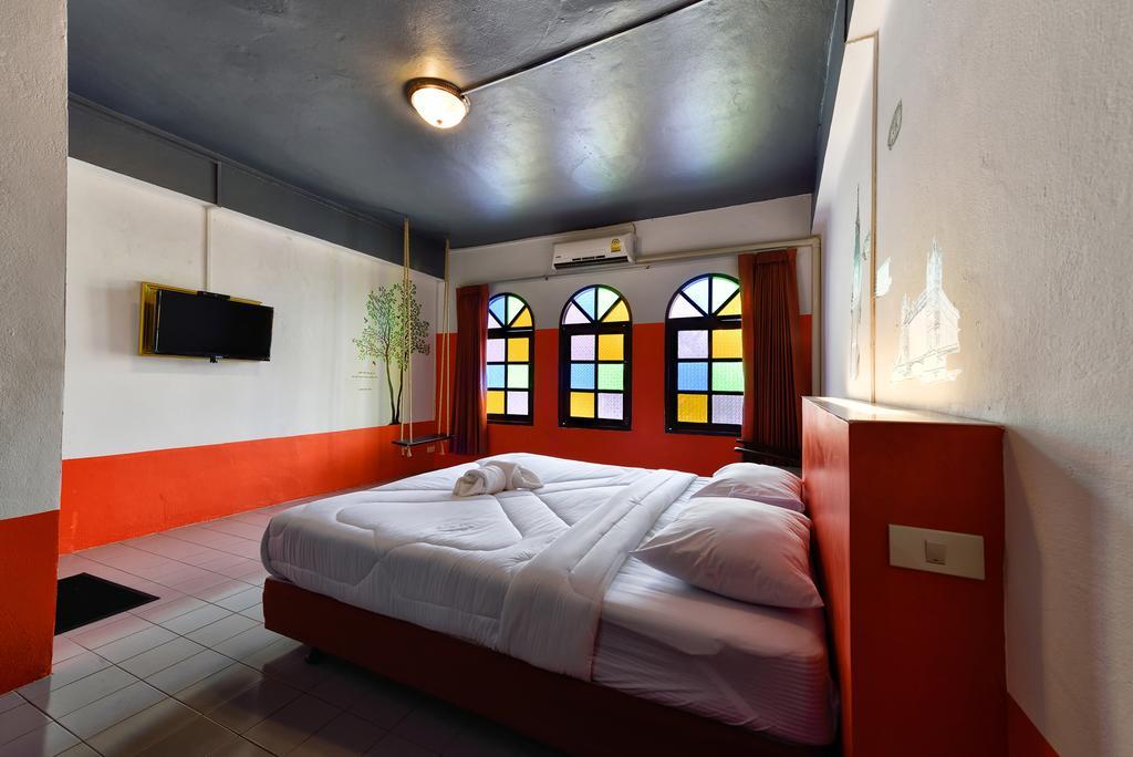 Cafe 66 Hostel Phuket Zewnętrze zdjęcie