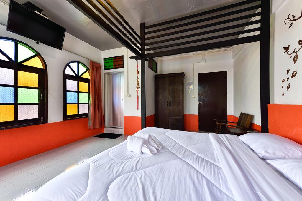 Cafe 66 Hostel Phuket Zewnętrze zdjęcie