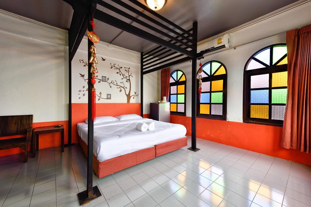 Cafe 66 Hostel Phuket Zewnętrze zdjęcie