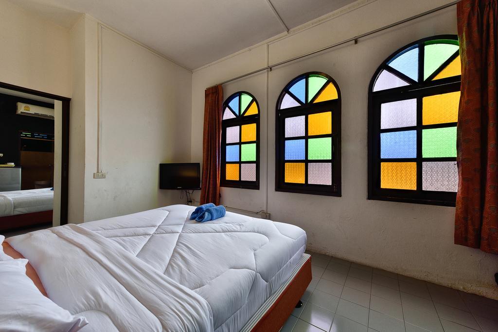Cafe 66 Hostel Phuket Zewnętrze zdjęcie