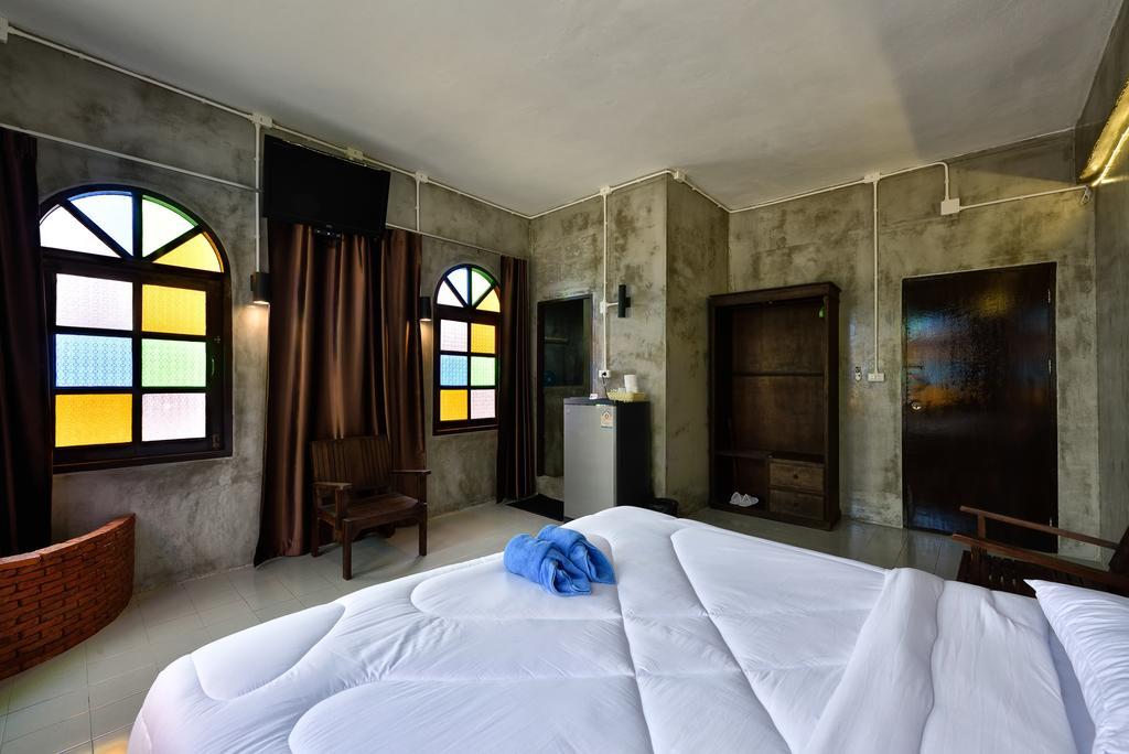 Cafe 66 Hostel Phuket Zewnętrze zdjęcie