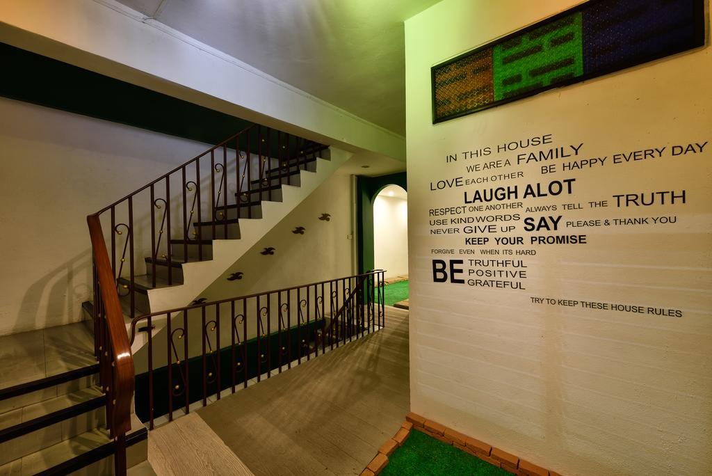 Cafe 66 Hostel Phuket Zewnętrze zdjęcie
