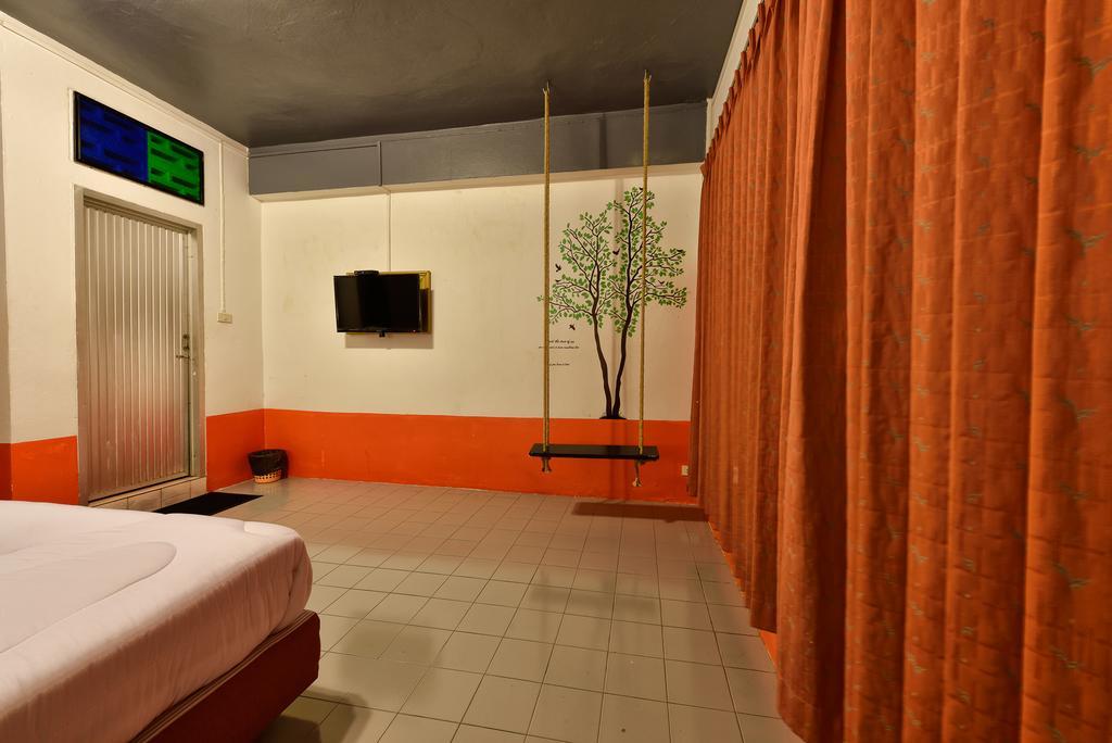 Cafe 66 Hostel Phuket Zewnętrze zdjęcie