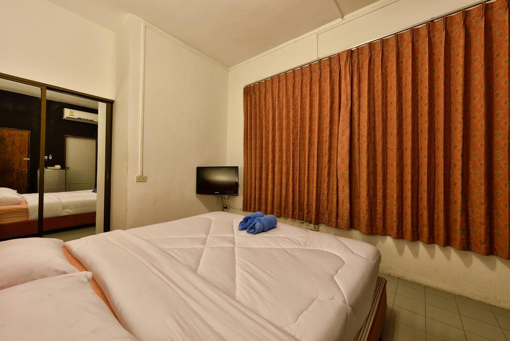 Cafe 66 Hostel Phuket Zewnętrze zdjęcie