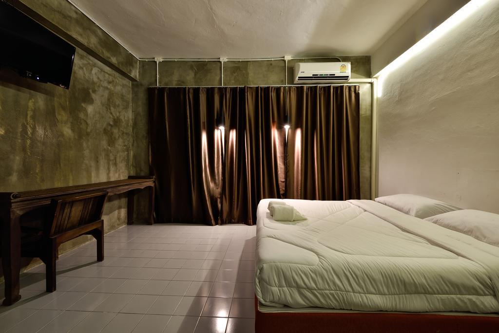 Cafe 66 Hostel Phuket Zewnętrze zdjęcie