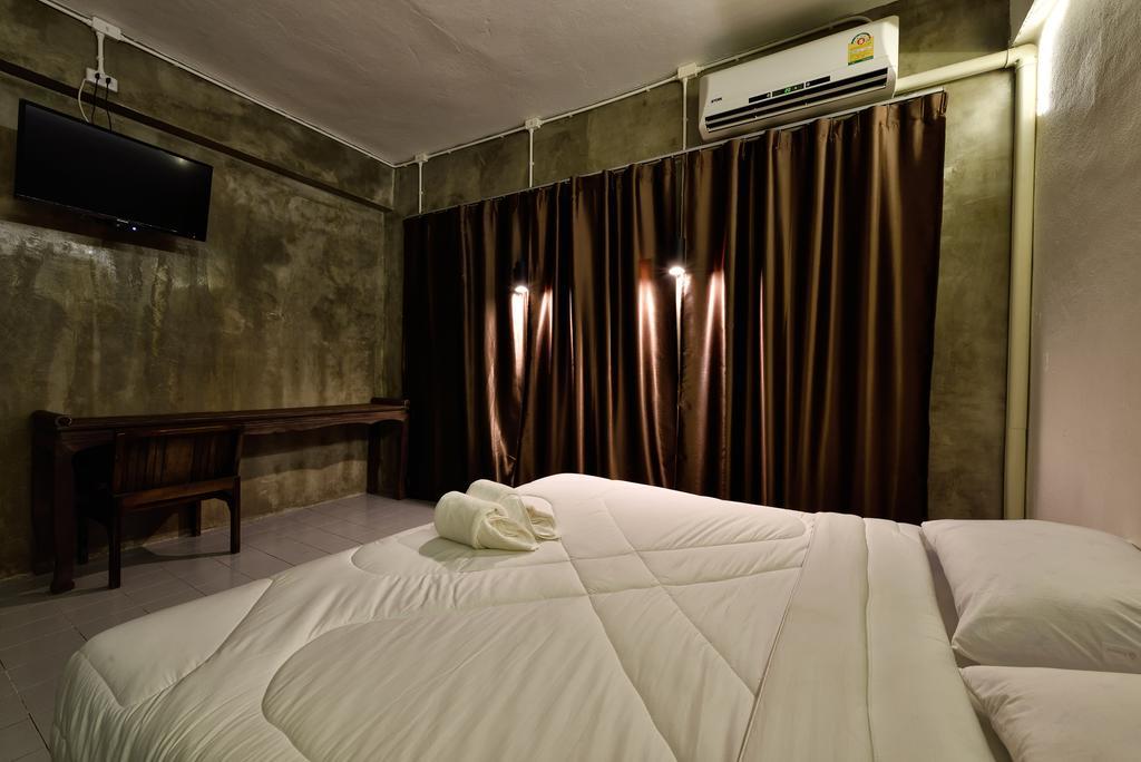 Cafe 66 Hostel Phuket Zewnętrze zdjęcie