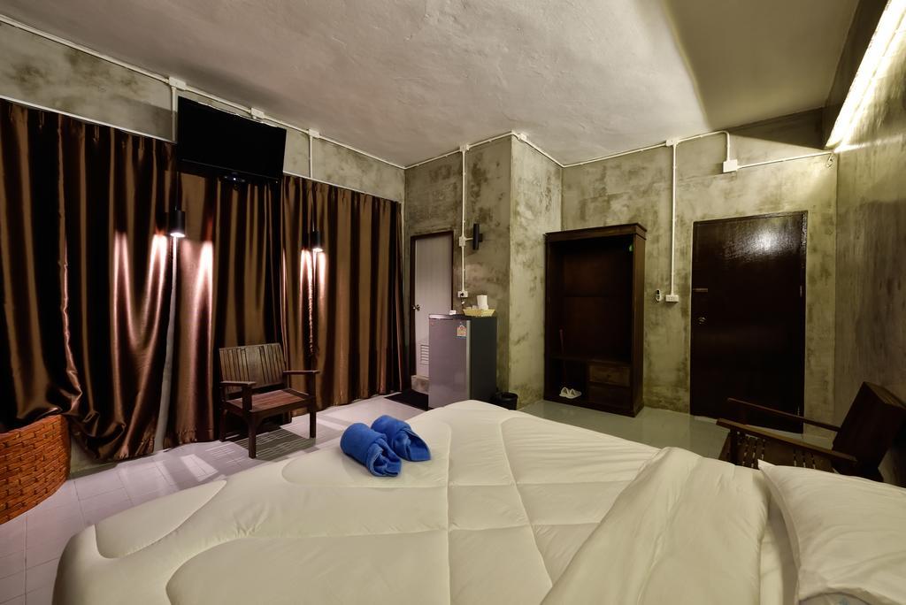 Cafe 66 Hostel Phuket Zewnętrze zdjęcie
