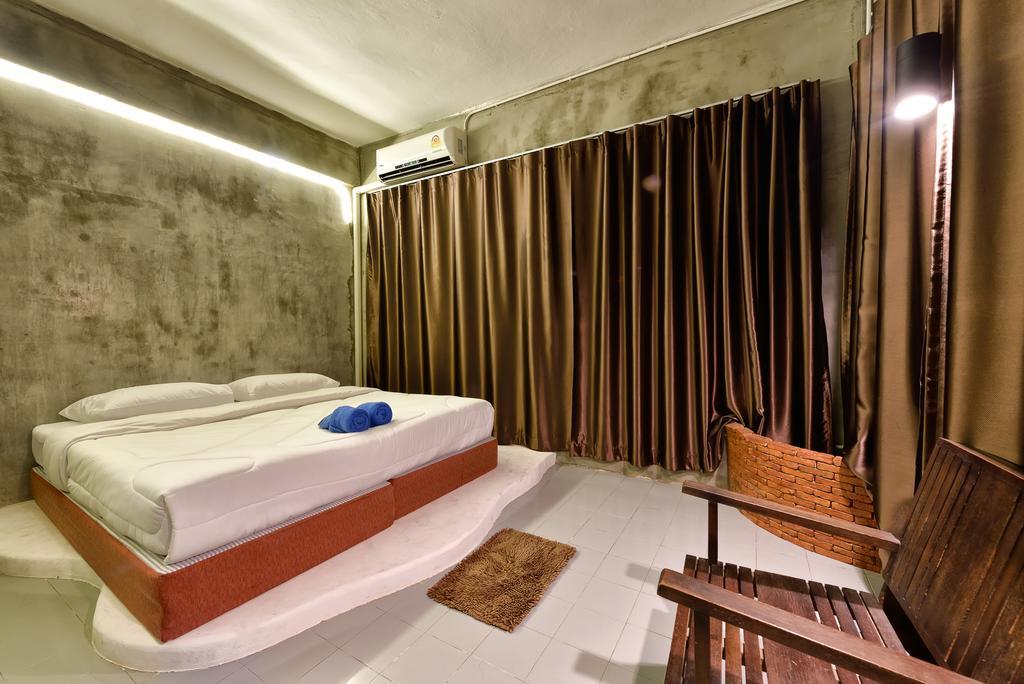 Cafe 66 Hostel Phuket Zewnętrze zdjęcie