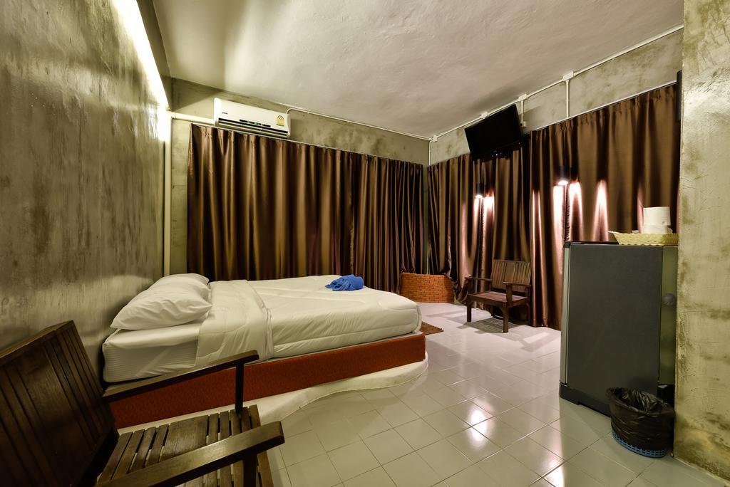 Cafe 66 Hostel Phuket Zewnętrze zdjęcie
